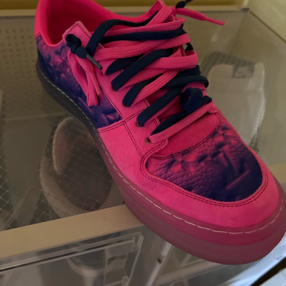 Louis Vuitton Purple & Pink Illusion Monogram Ollie Sneakers